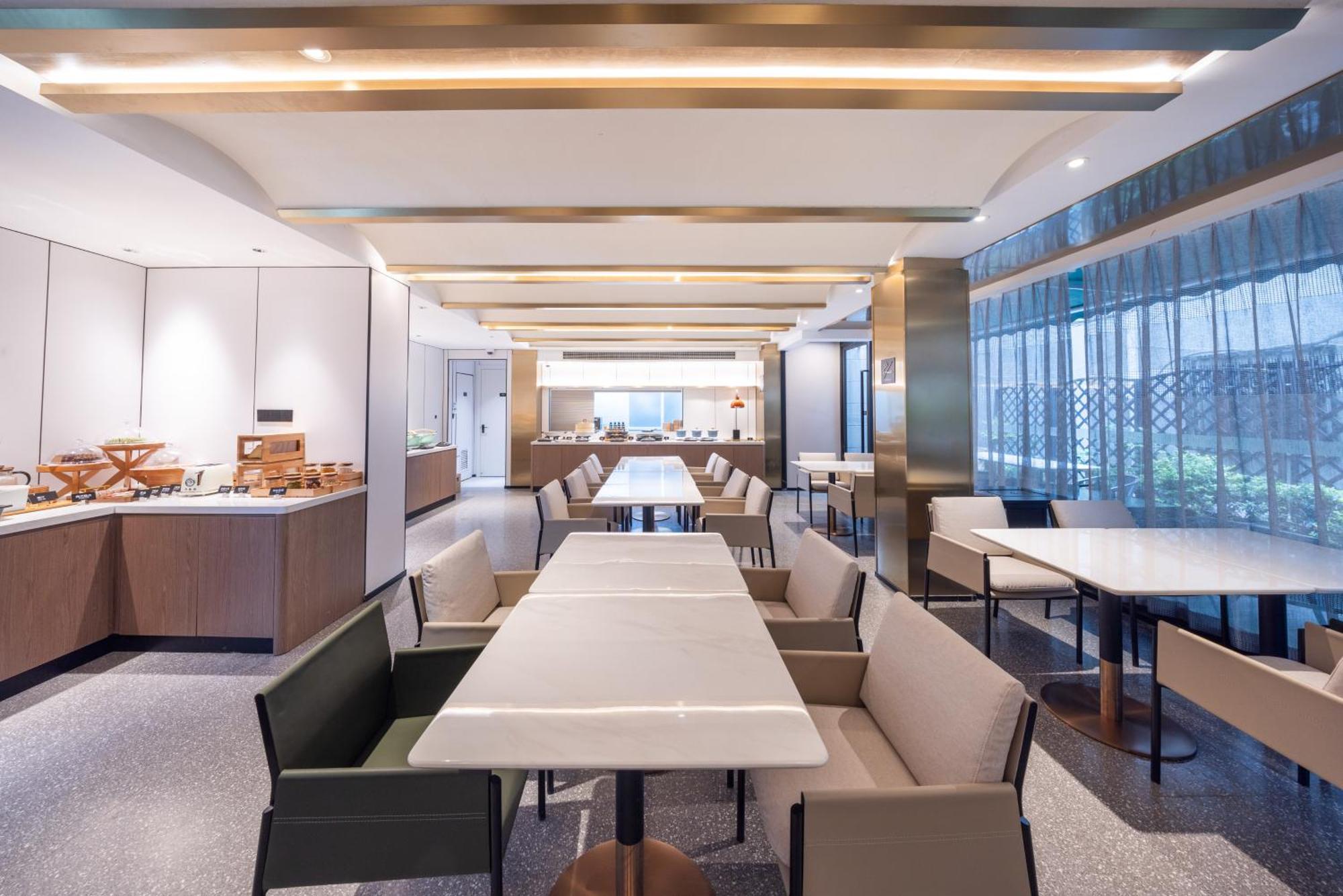 Atour X Hotel The Bund East Nanjing Road Shanghai Exterior photo